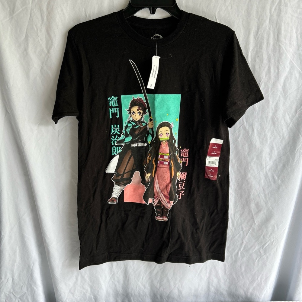 Men’s Demon Slayer Anime Black Graphic T-Shirt size small